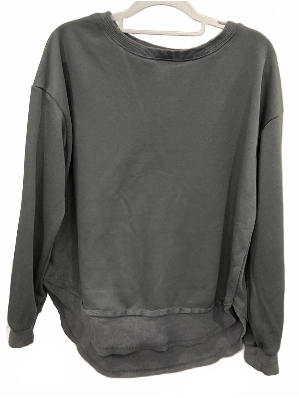 Womens Gray Long Sleeve Sweat Shirt Size Small No Tags See Measurements In Photo